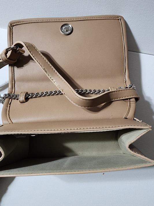 Edgy Style Shoulder Bag